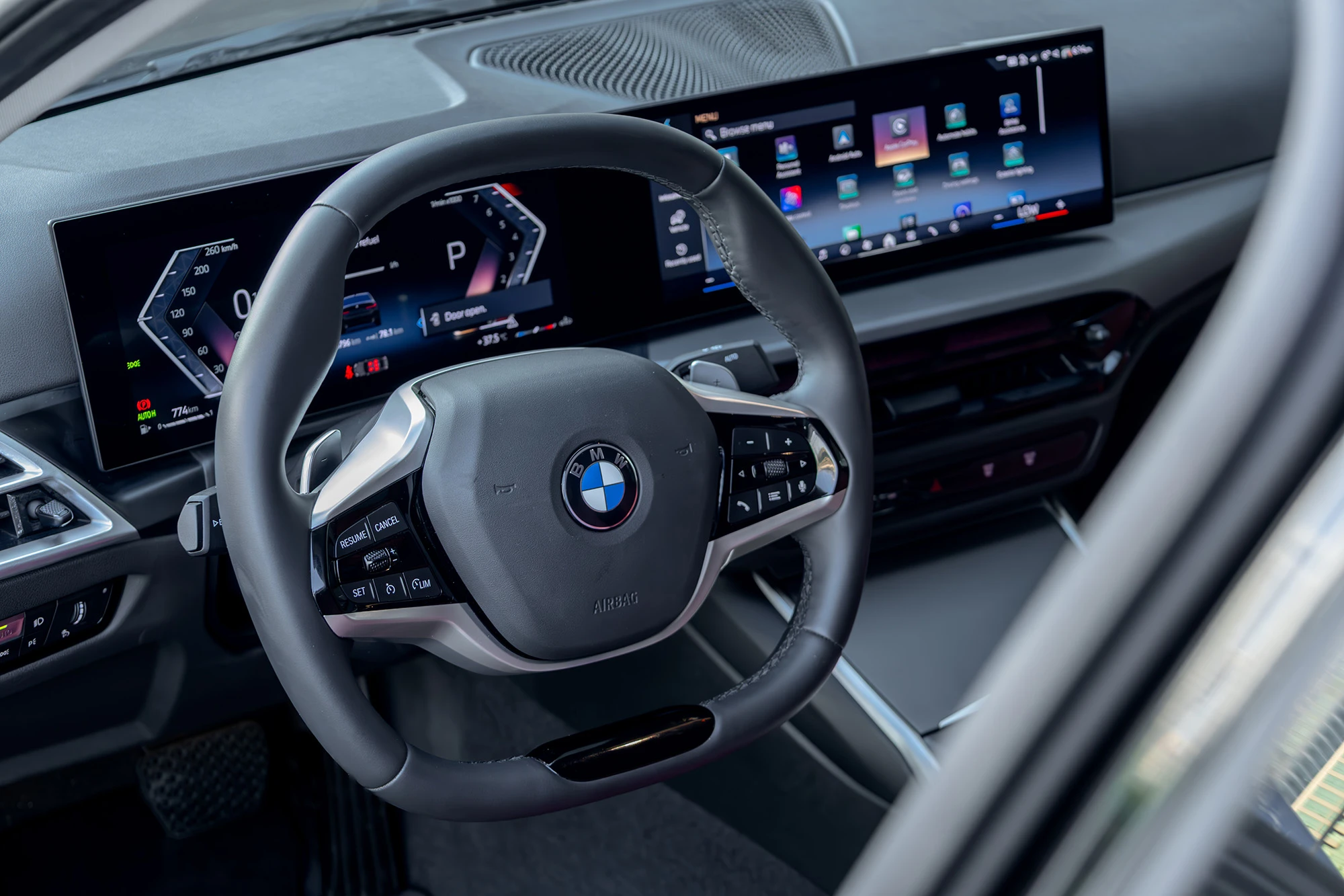 BMW 318i New Gen Black BMW 318i New Gen Black