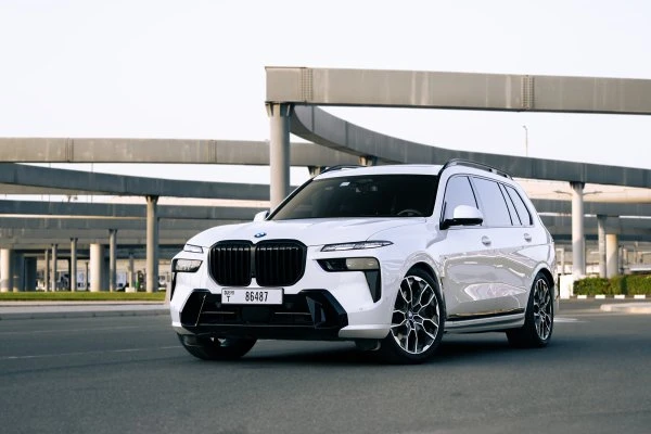 BMW X7 40i New Gen White BMW X7 40i New Gen White