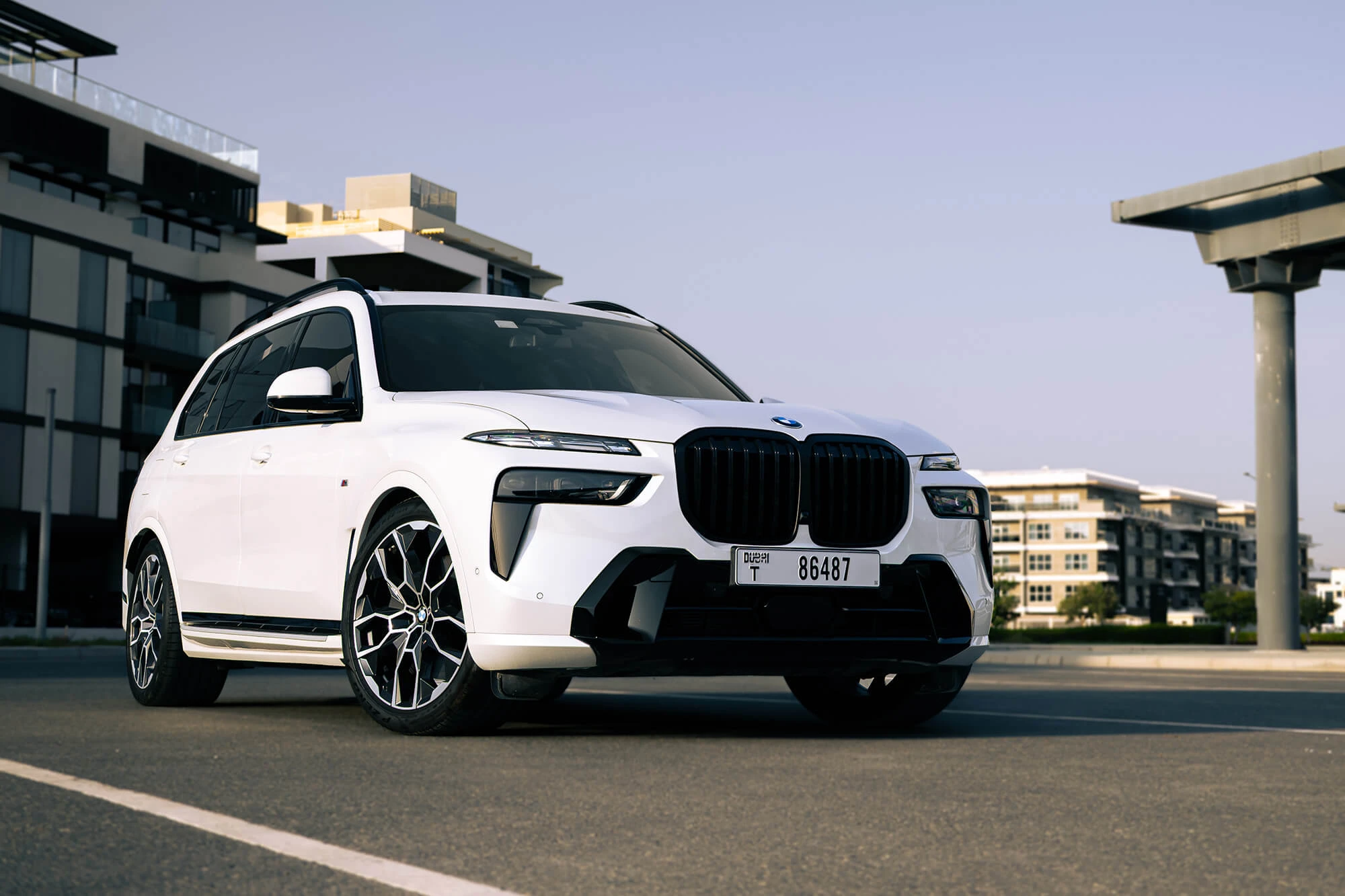 BMW X7 40i דור חדש לבן
