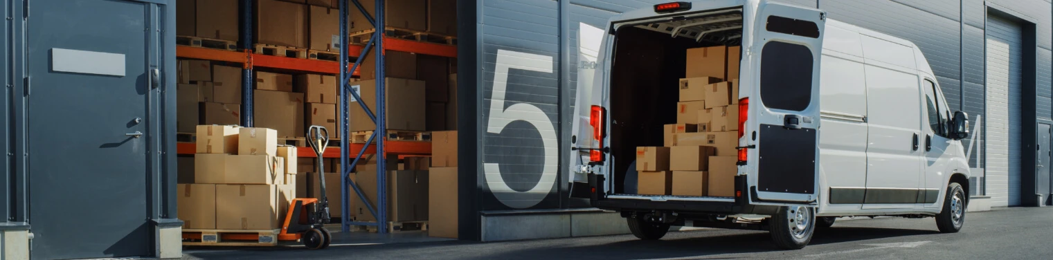 Qual é o melhor furgão de carga para uma pequena empresa