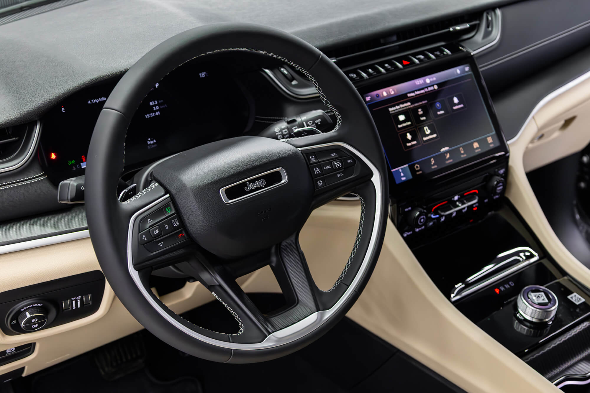 Jeep Grand Cherokee Grey