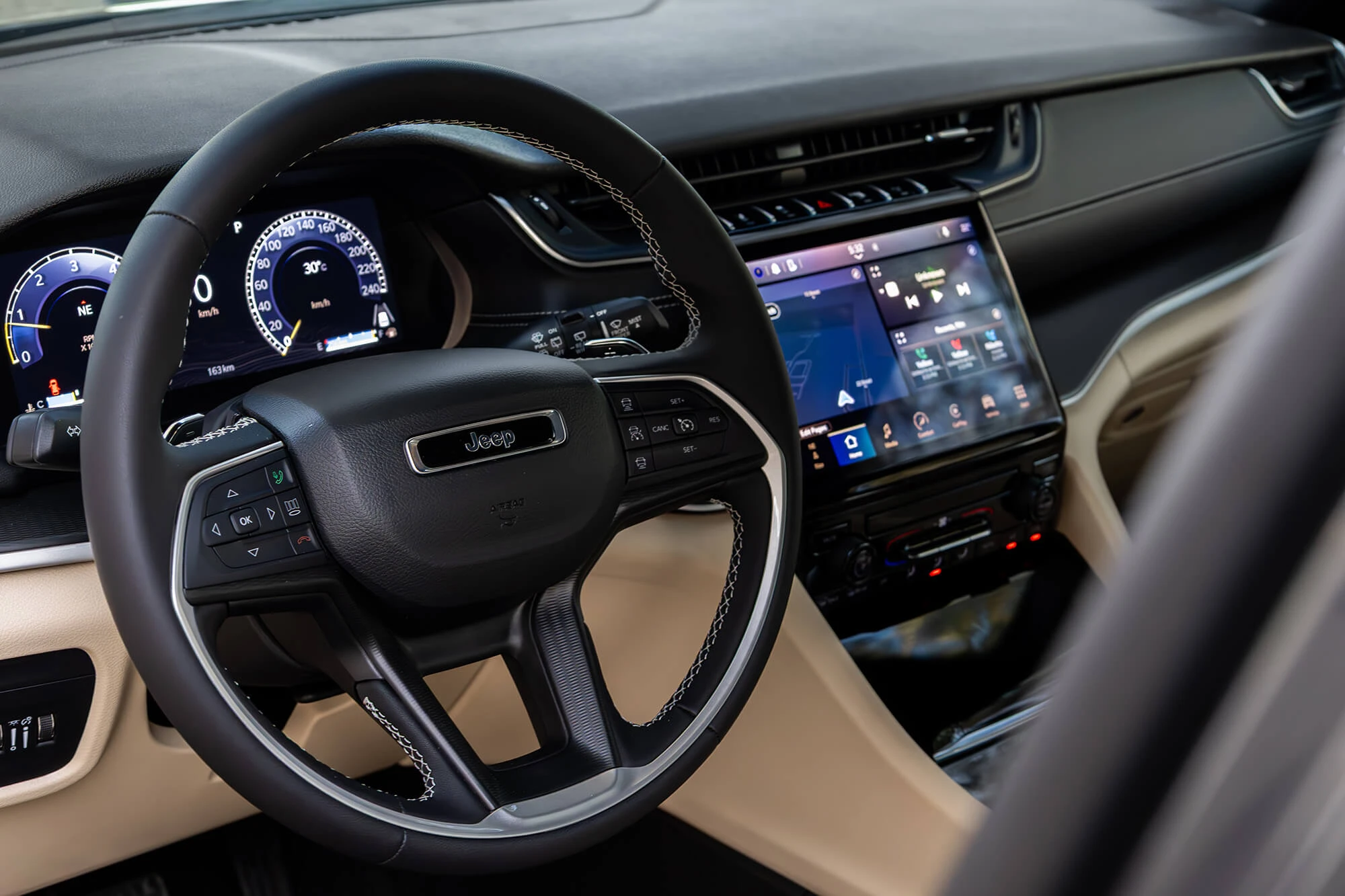 Jeep Grand Cherokee Gri