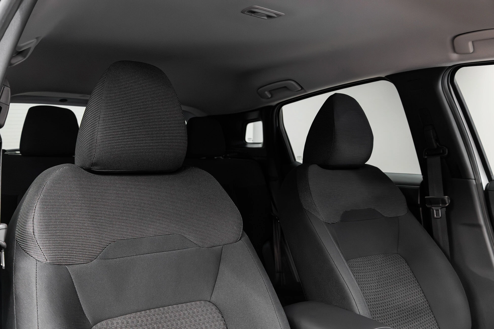 Nissan Kicks белый