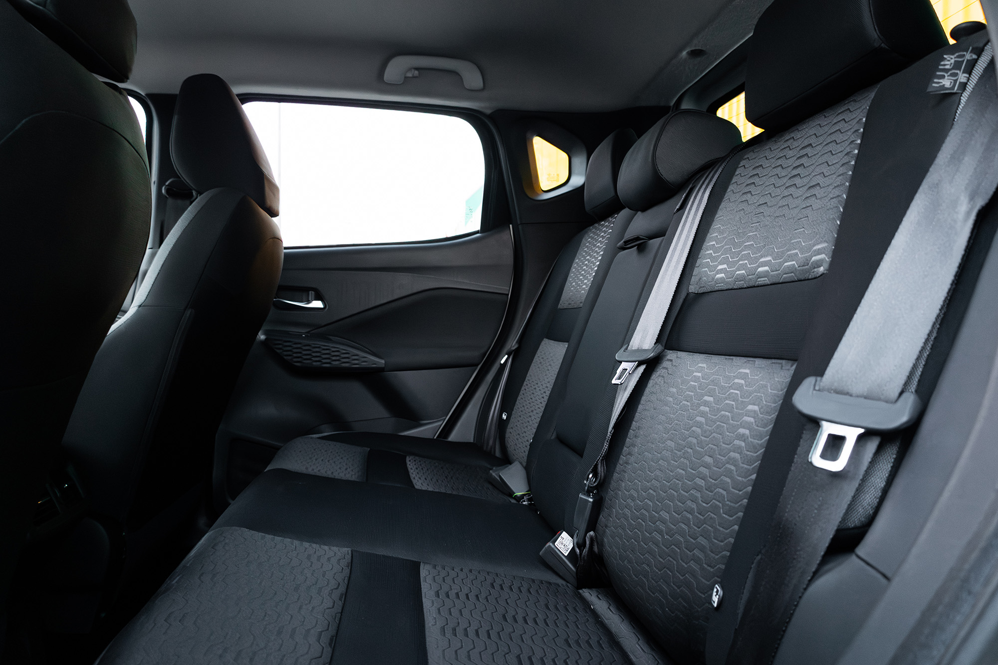 Nissan Magnite White