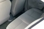 Nissan לבן שטוף שמש Nissan לבן שטוף שמש