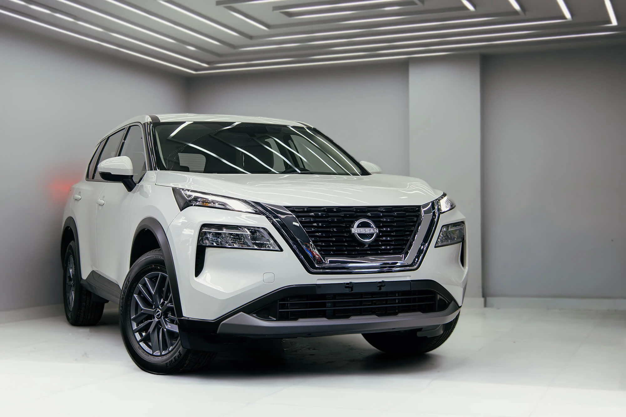 Nissan X-Trail White