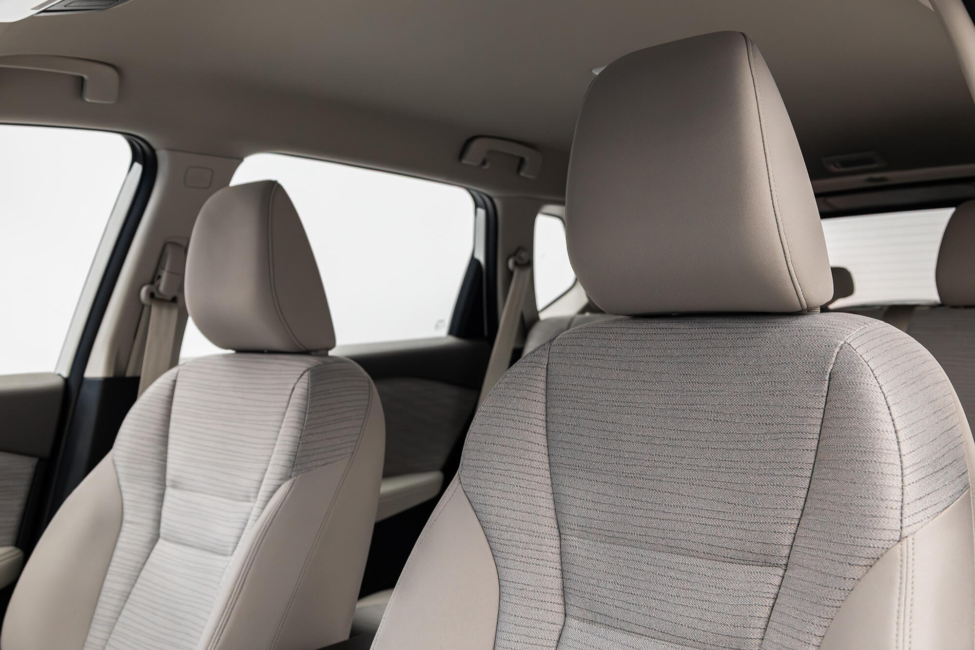 Nissan X-Trail White