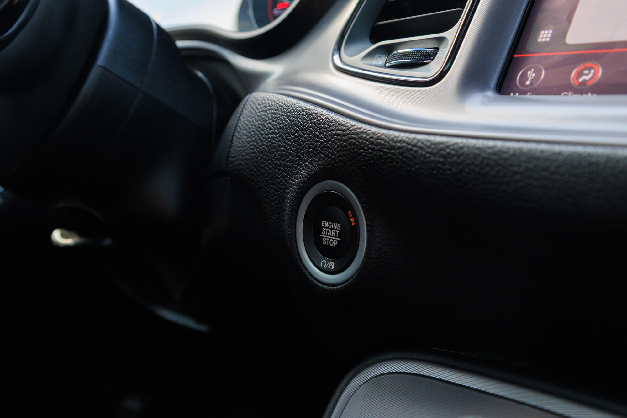 Dodge Challenger GT Blue