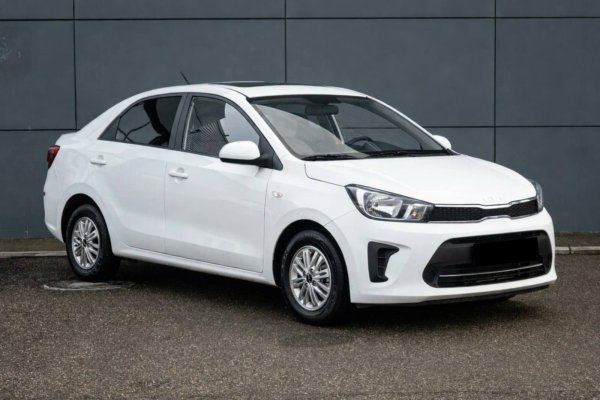 Kia Pegas Bianco