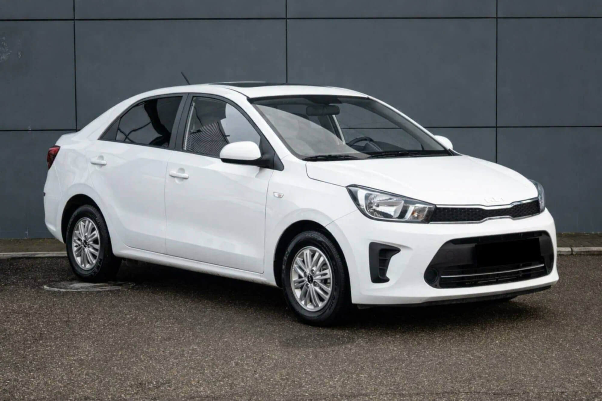 Kia Pegas White