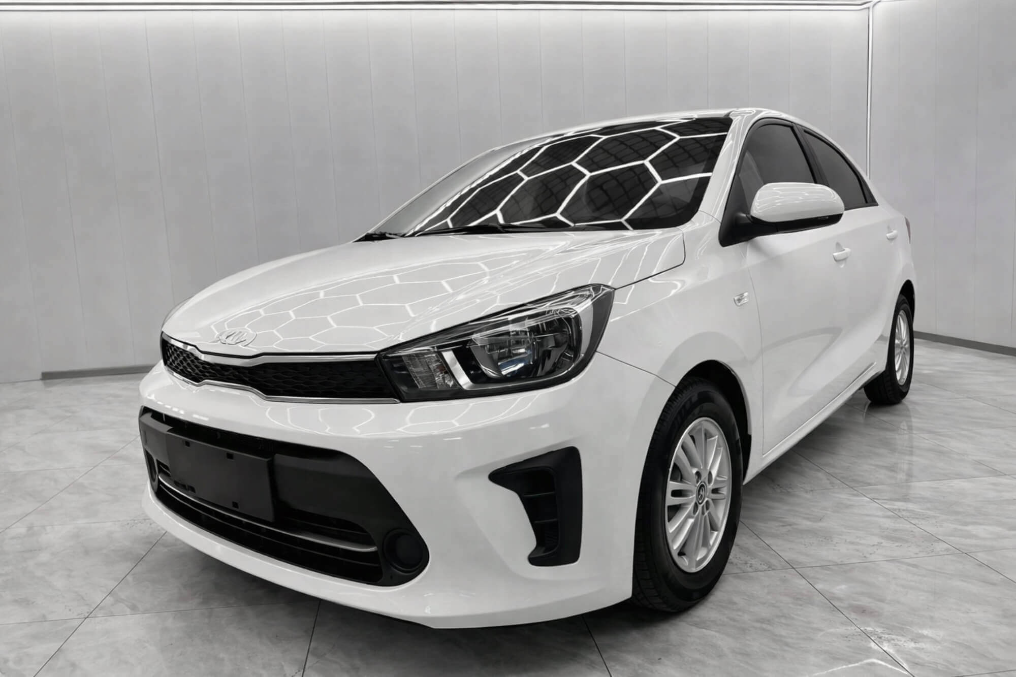 Kia Pegas White
