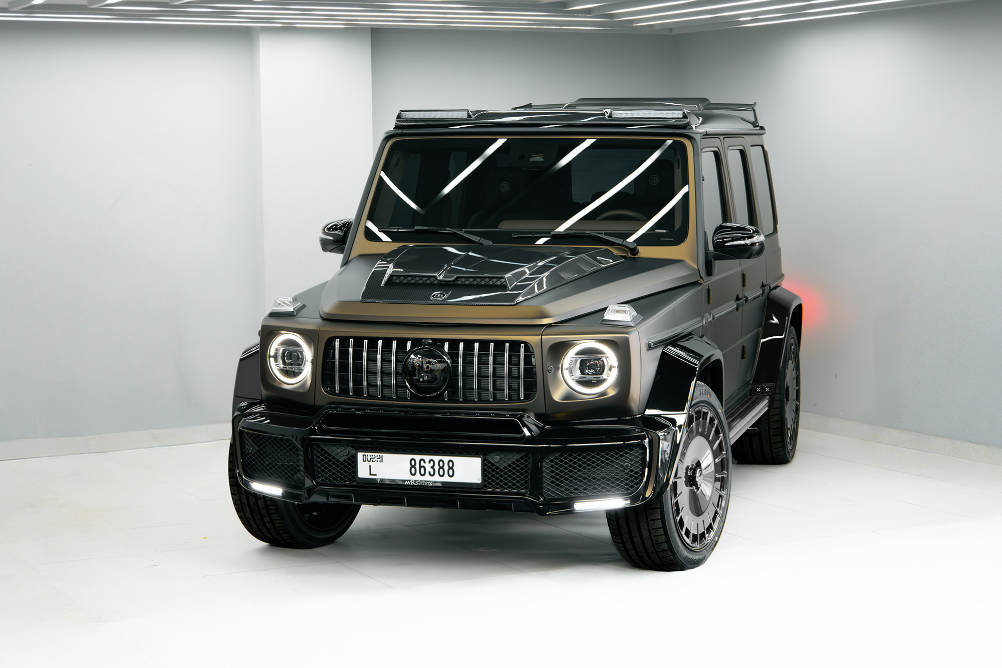Mercedes G-Class Brabus 800 Carbon Kit matte bronze in Dubai