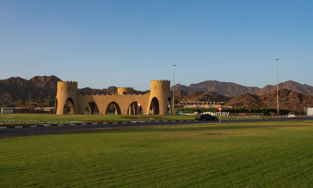 Guidare da Dubai a Hatta regione orientale di Dubai