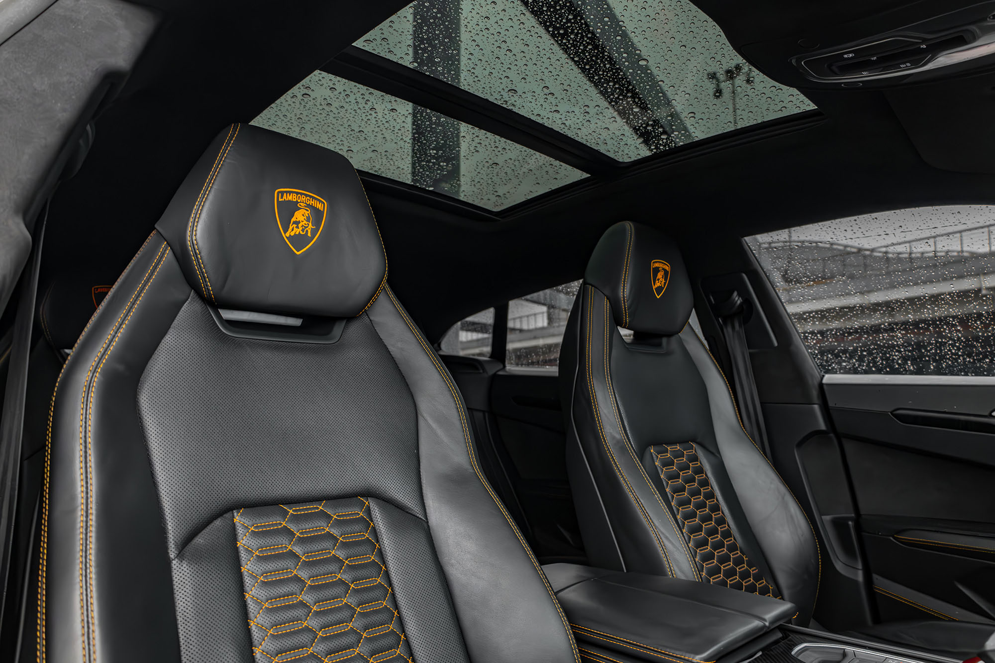Lamborghini Urus Black Matte