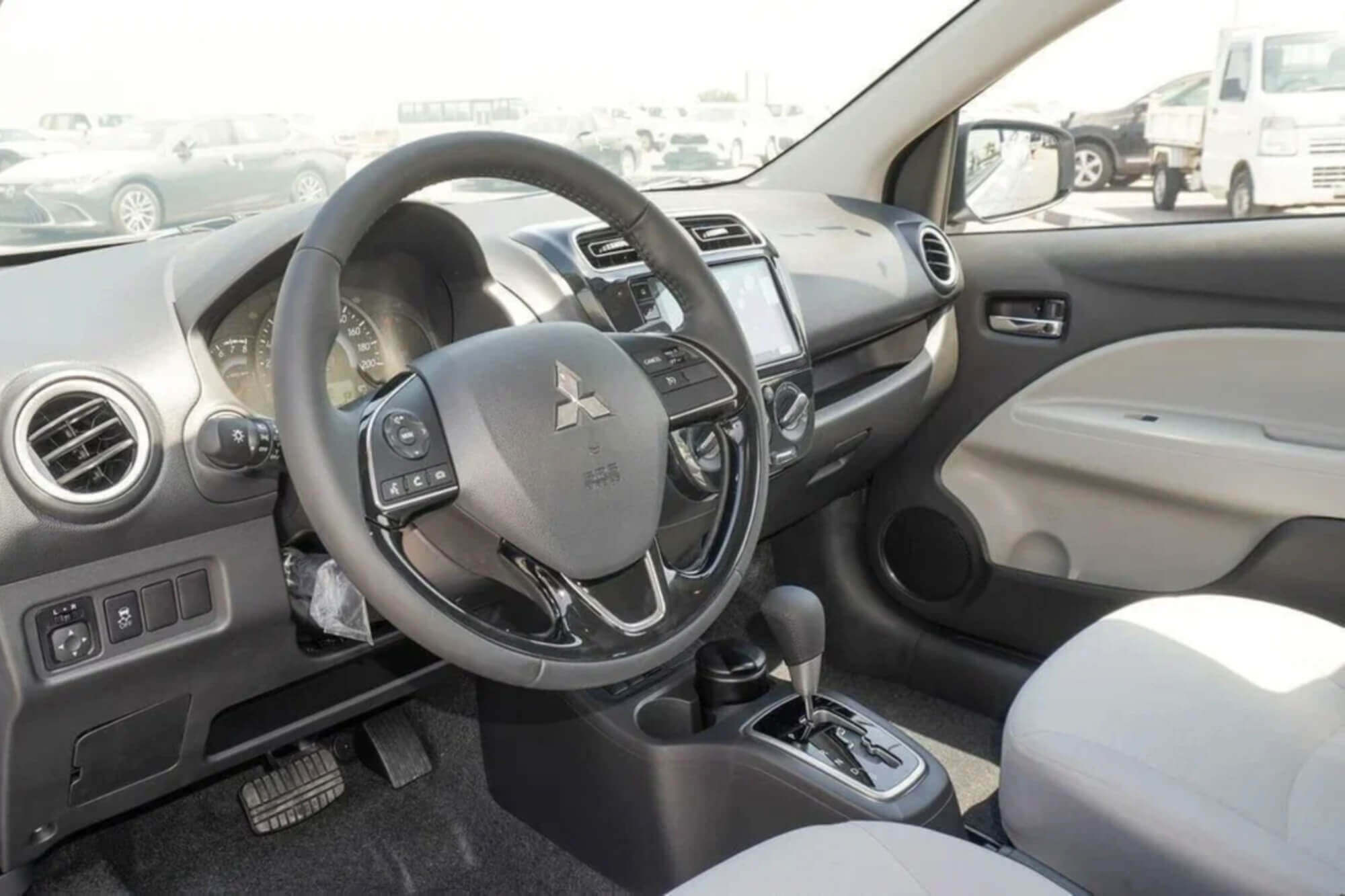 Mitsubishi Attrage Silver