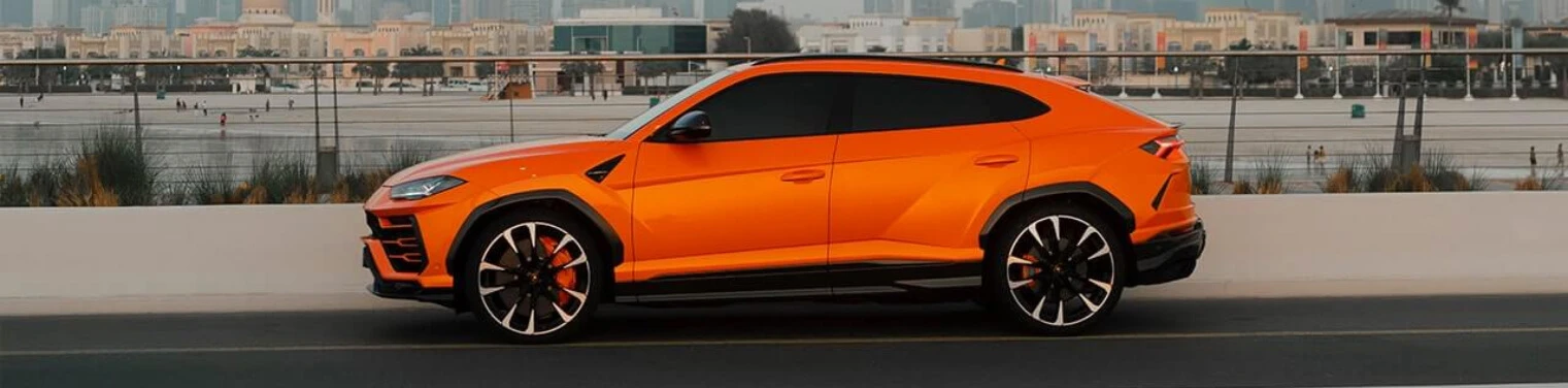 Lamborghini Urus vs Porsche Cayenne Turbo: Jämförelse av prestanda-SUV