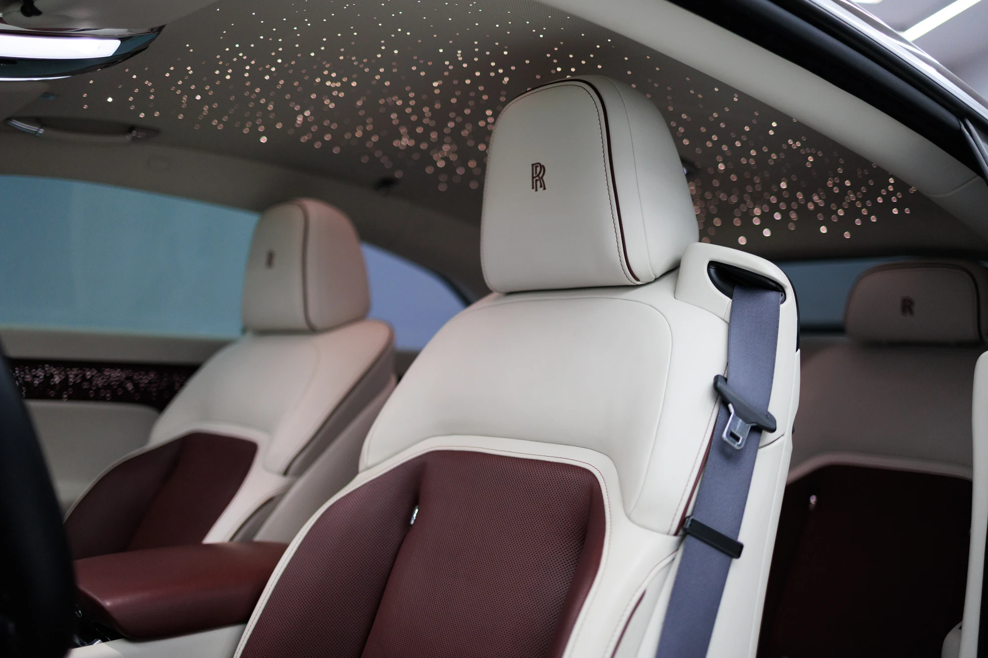 Rolls Royce Spectre Cerisier noir Rolls Royce Spectre Cerisier noir