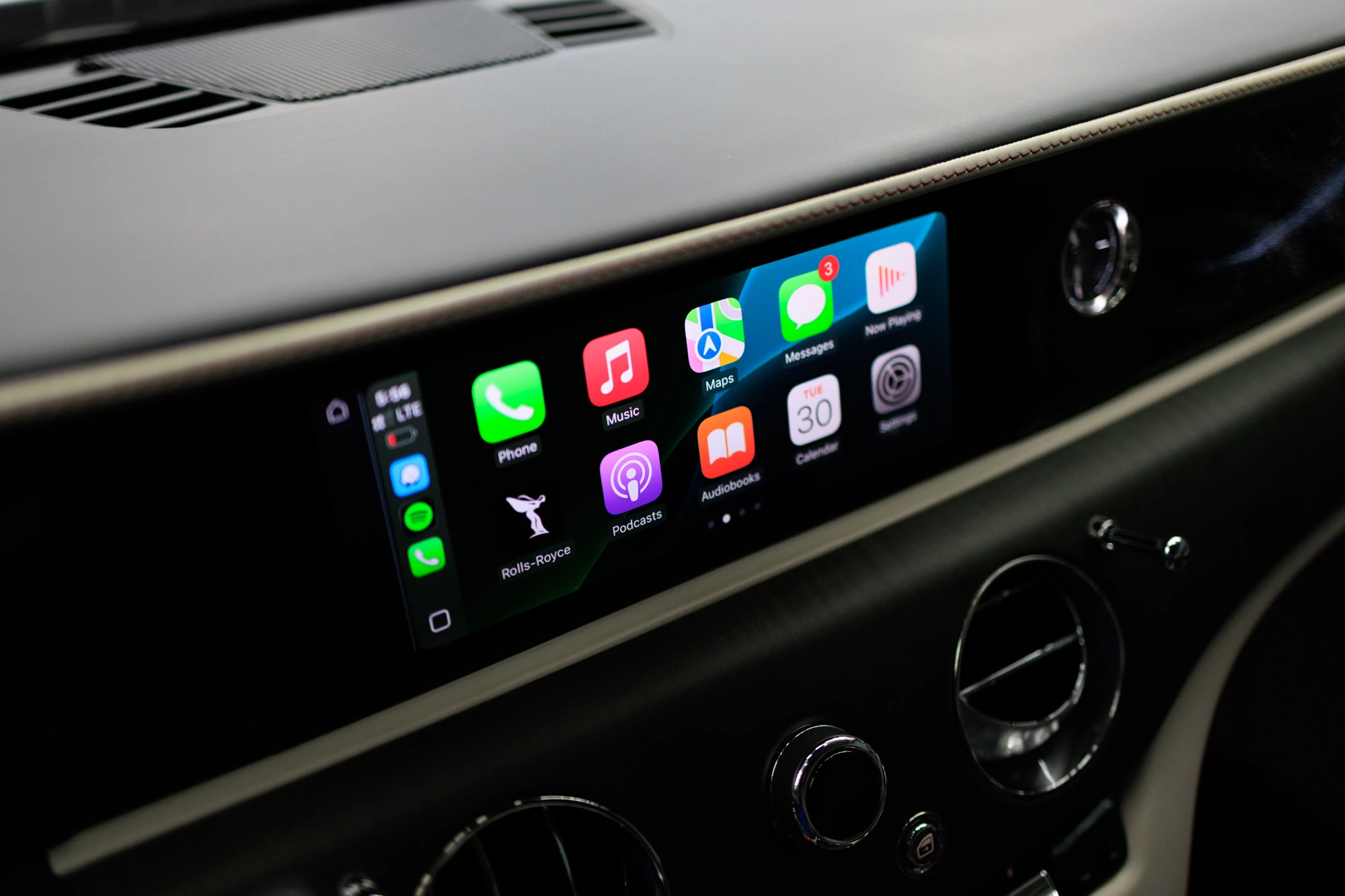 Rolls Royce Spectre Cerisier noir Rolls Royce Spectre Cerisier noir