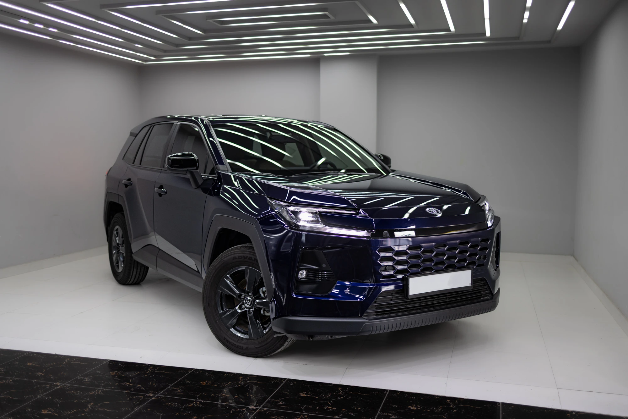 Toyota RAV4 Neue Generation Dunkelblau