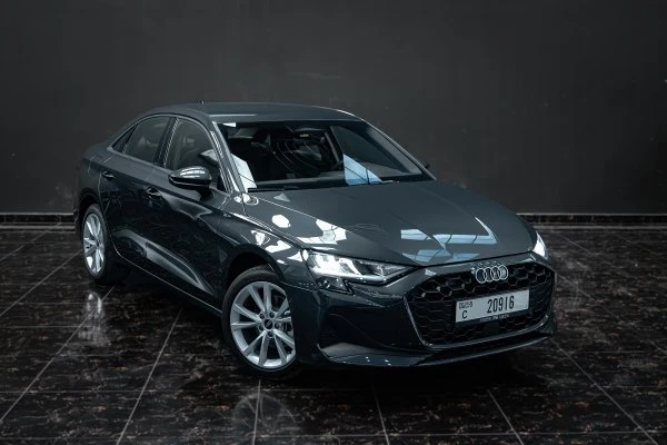 Audi A3 דור חדש אפור כהה