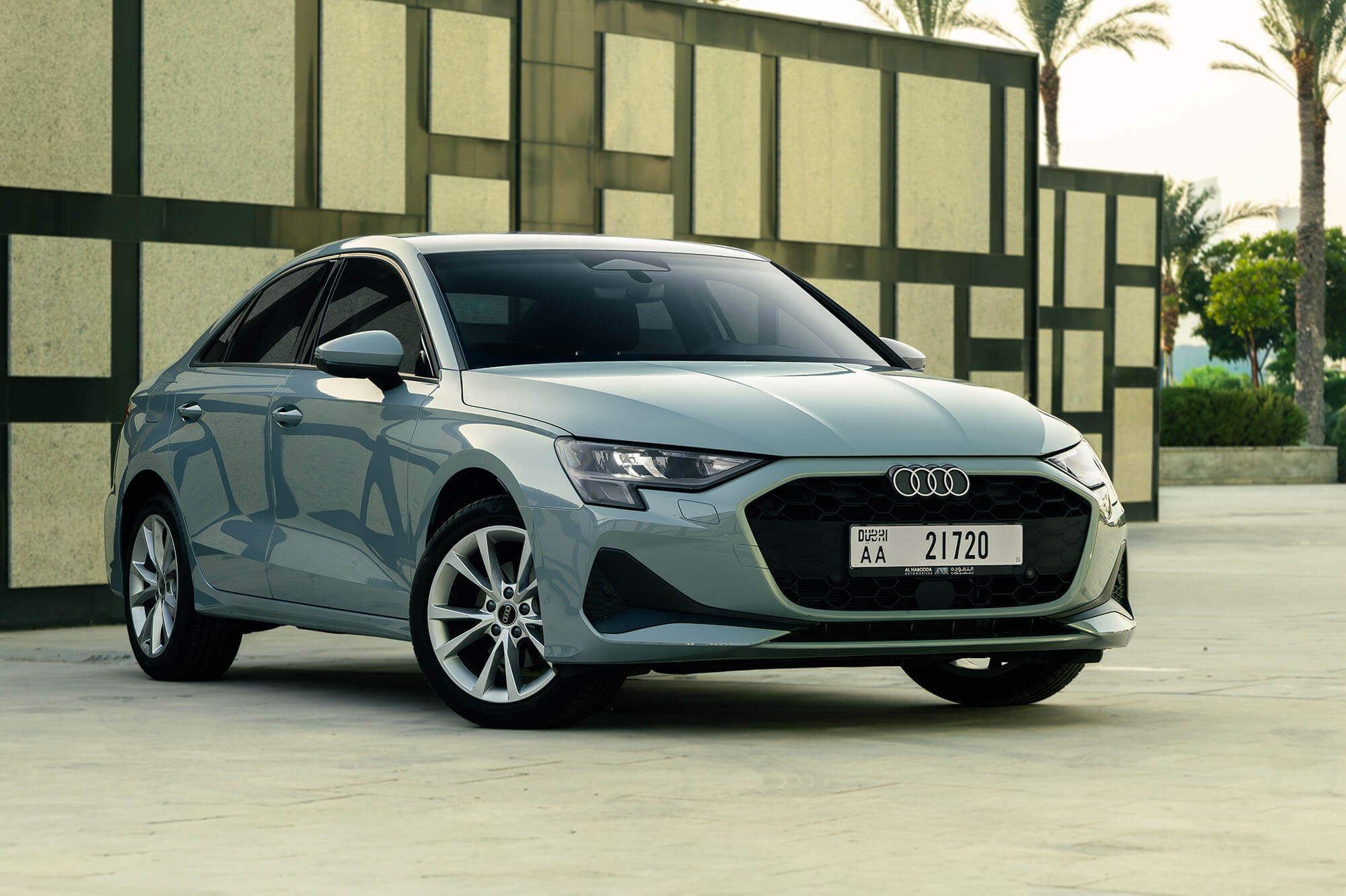 Audi A3 דור חדש אפור