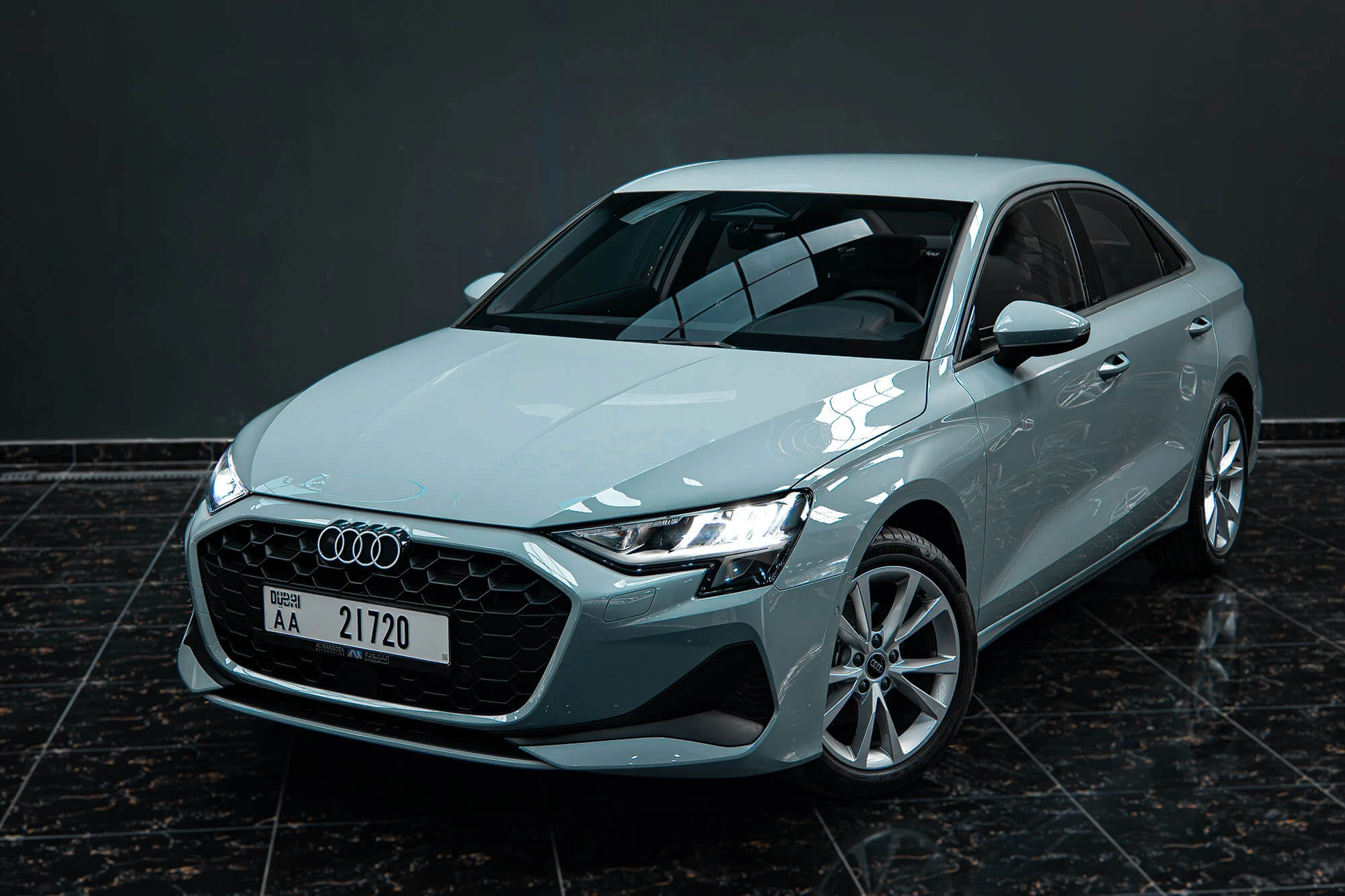 Audi A3 דור חדש אפור