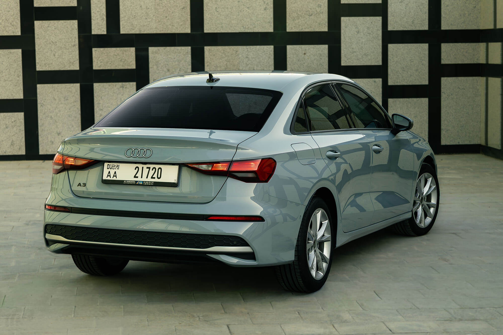 Audi A3 דור חדש אפור