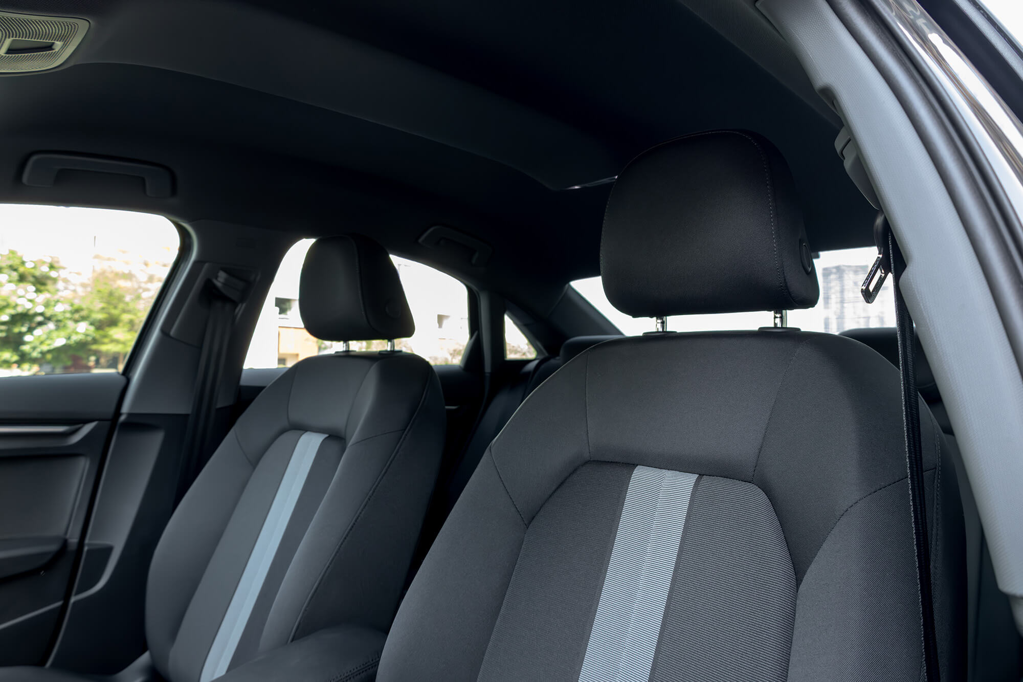 Audi A3 דור חדש אפור כהה