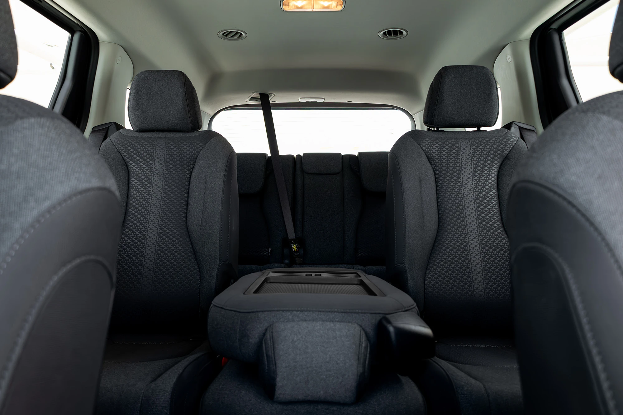 Kia Carnival New Gen Silver Kia Carnival New Gen Silver