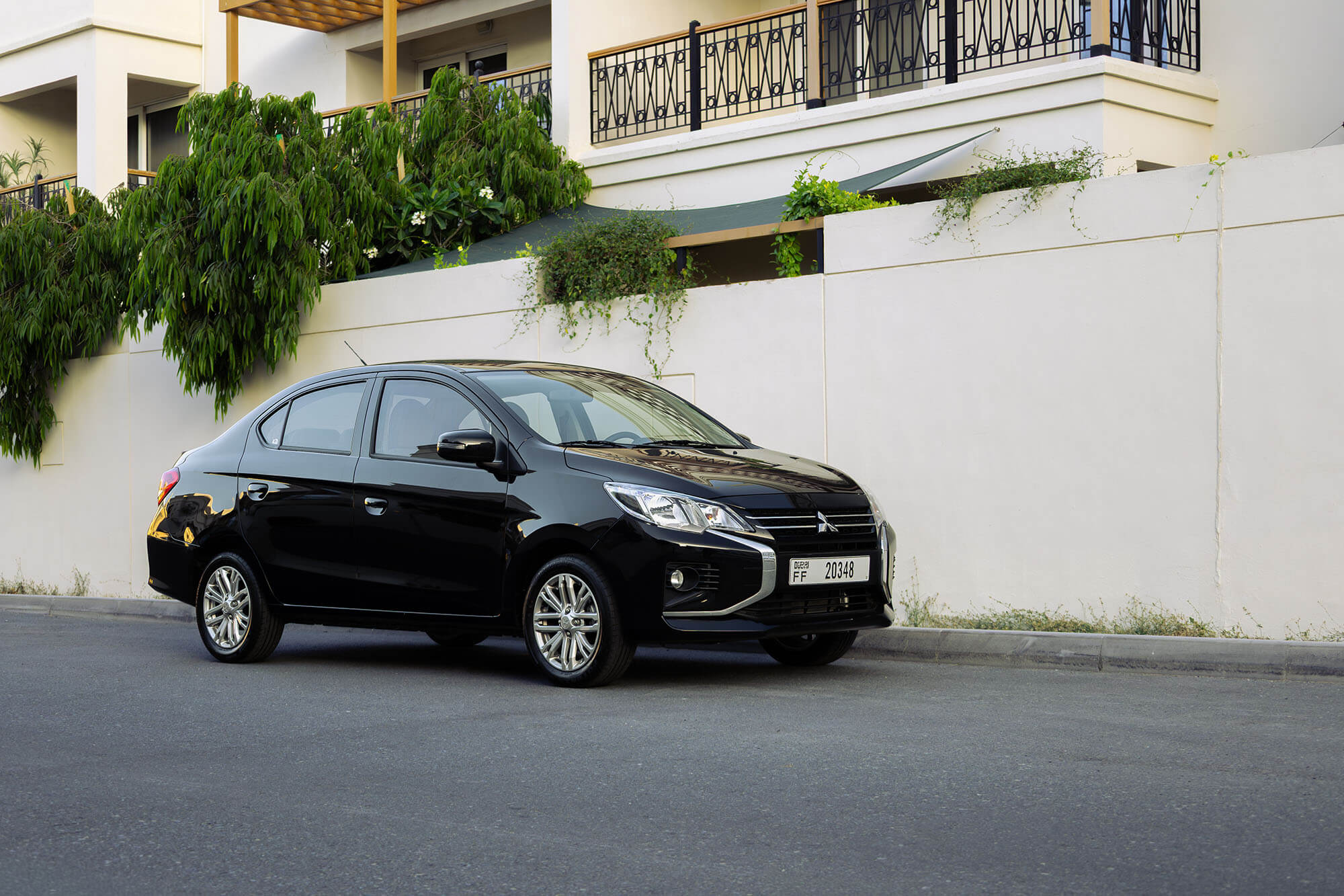 Mitsubishi Attrage Black
