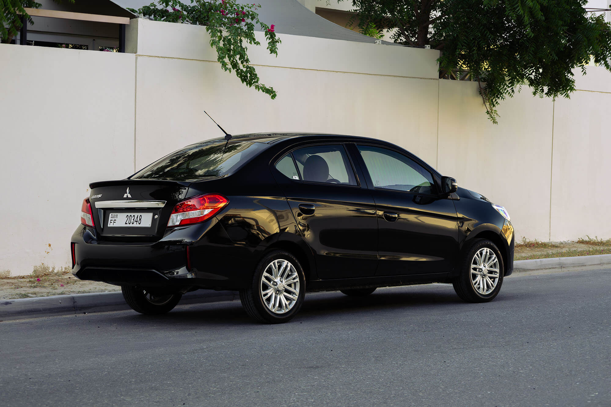 Mitsubishi Attrage Black