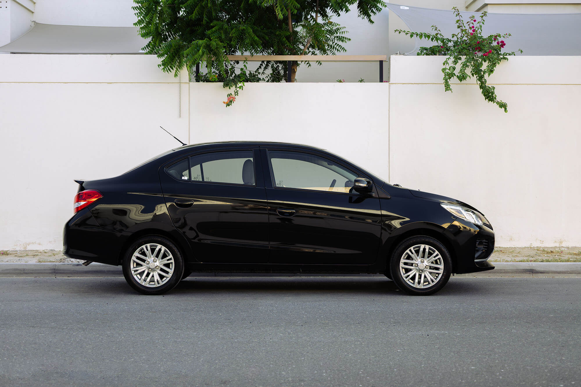 Mitsubishi Attrage Black