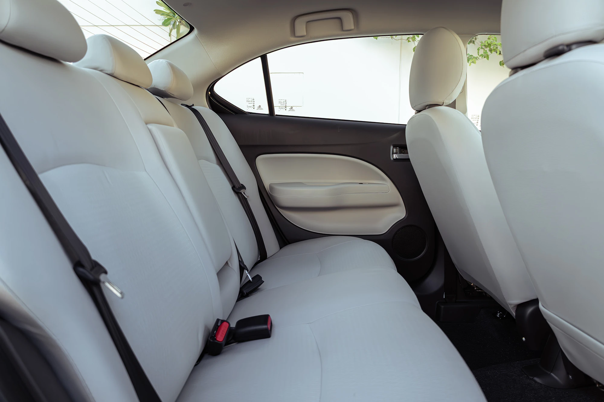 Mitsubishi Attrage Black