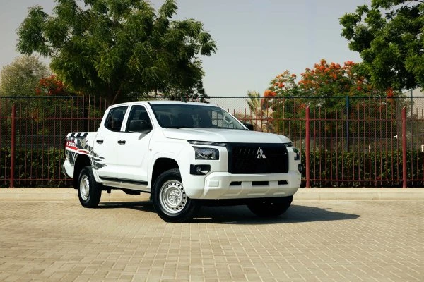 Mitsubishi L200 מכסה כפול אוטומטי לבן
