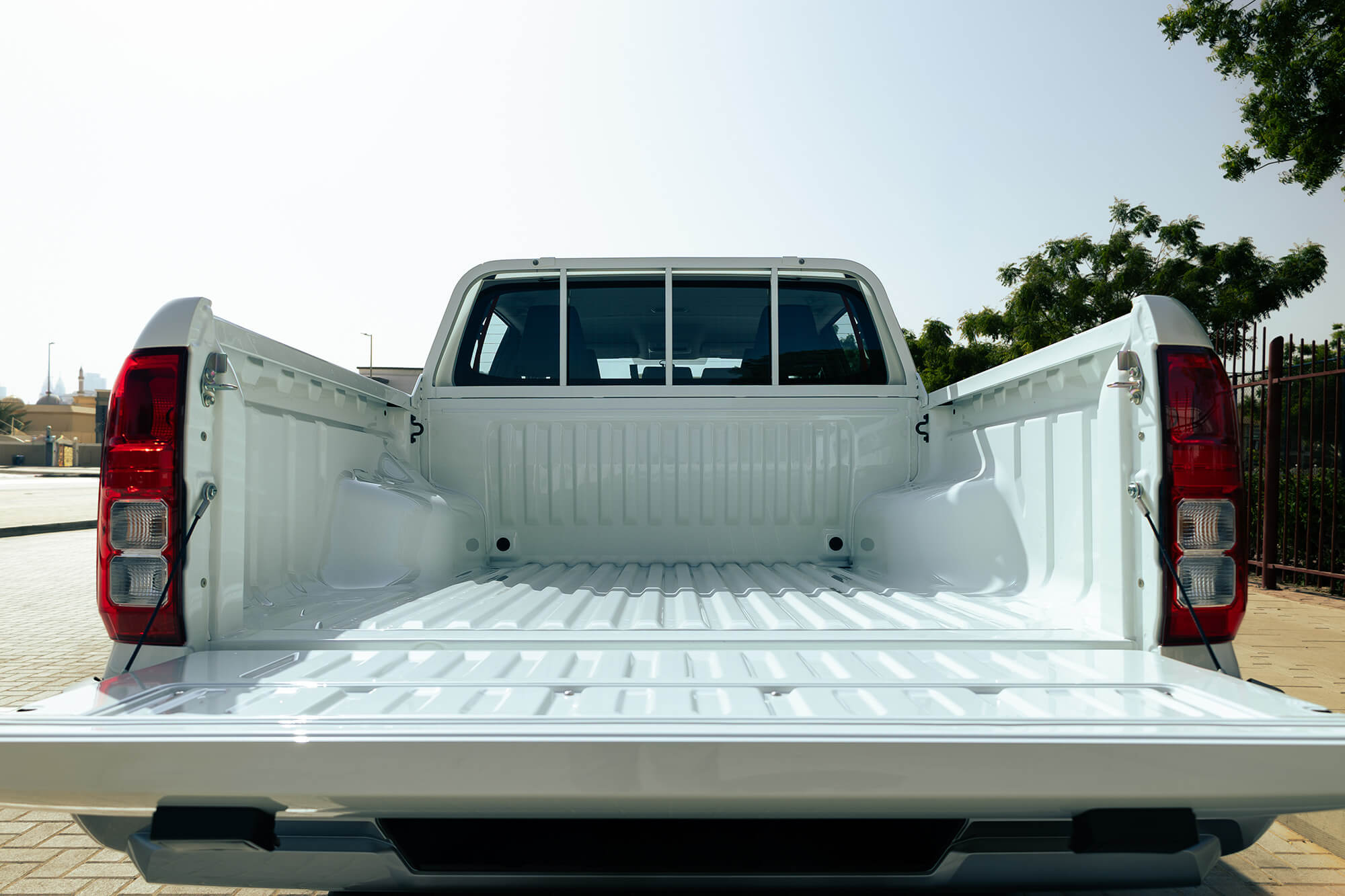Mitsubishi L200 Double Cap Automatic White