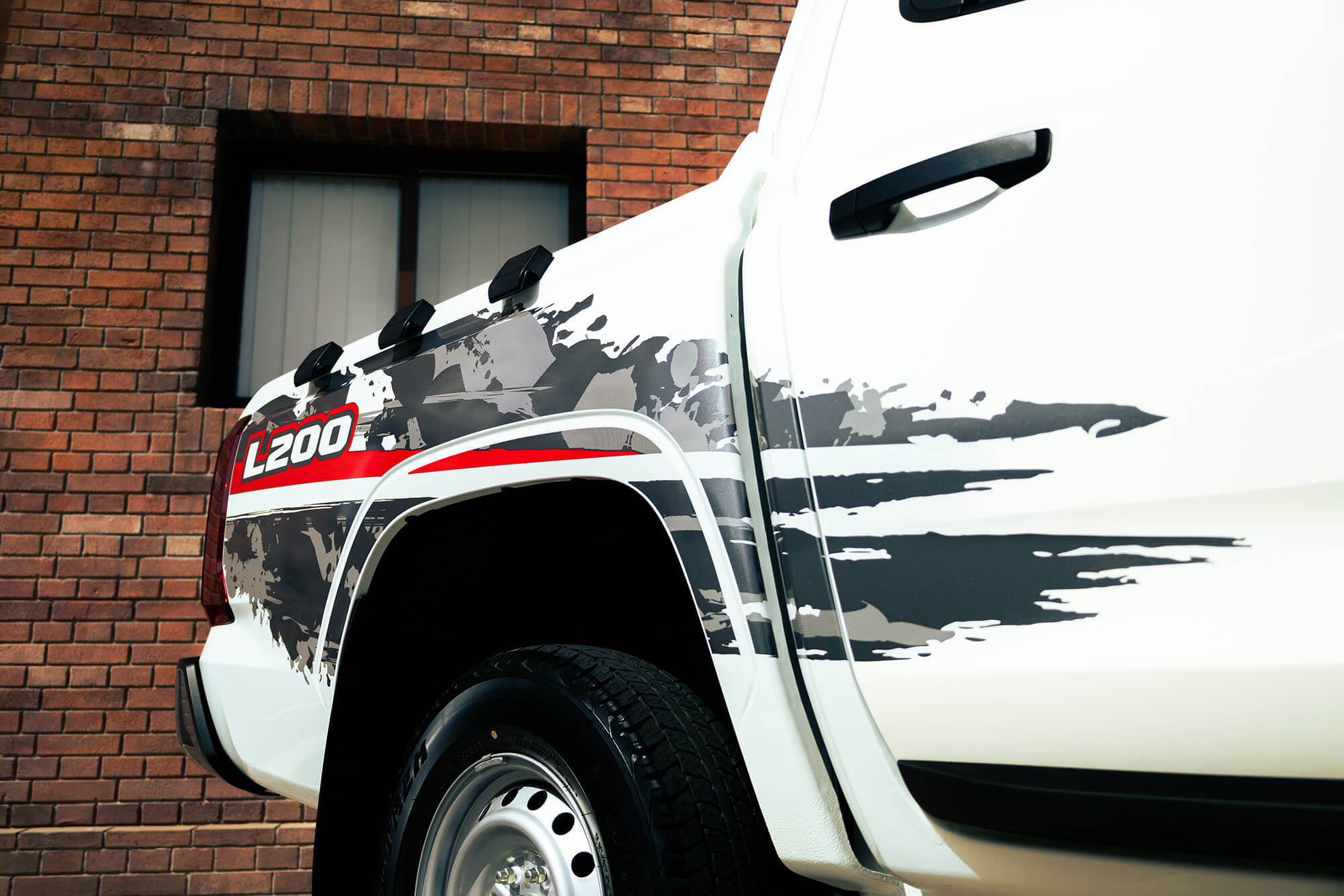 Mitsubishi L200 Double Cap Automatic White