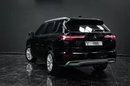 Mitsubishi אאוטלנדר שחור