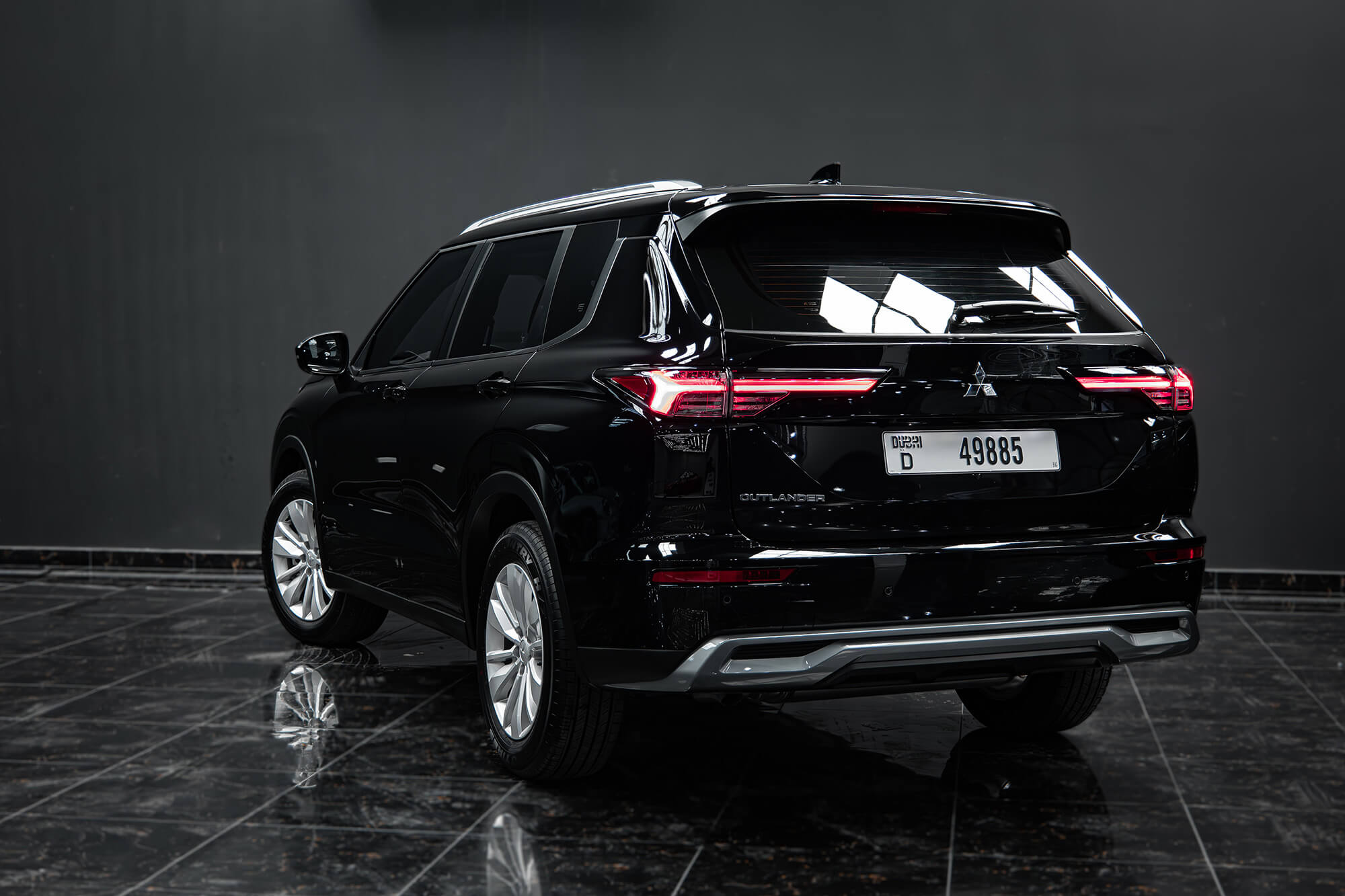 Mitsubishi Outlander Black