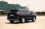 Mitsubishi אאוטלנדר שחור