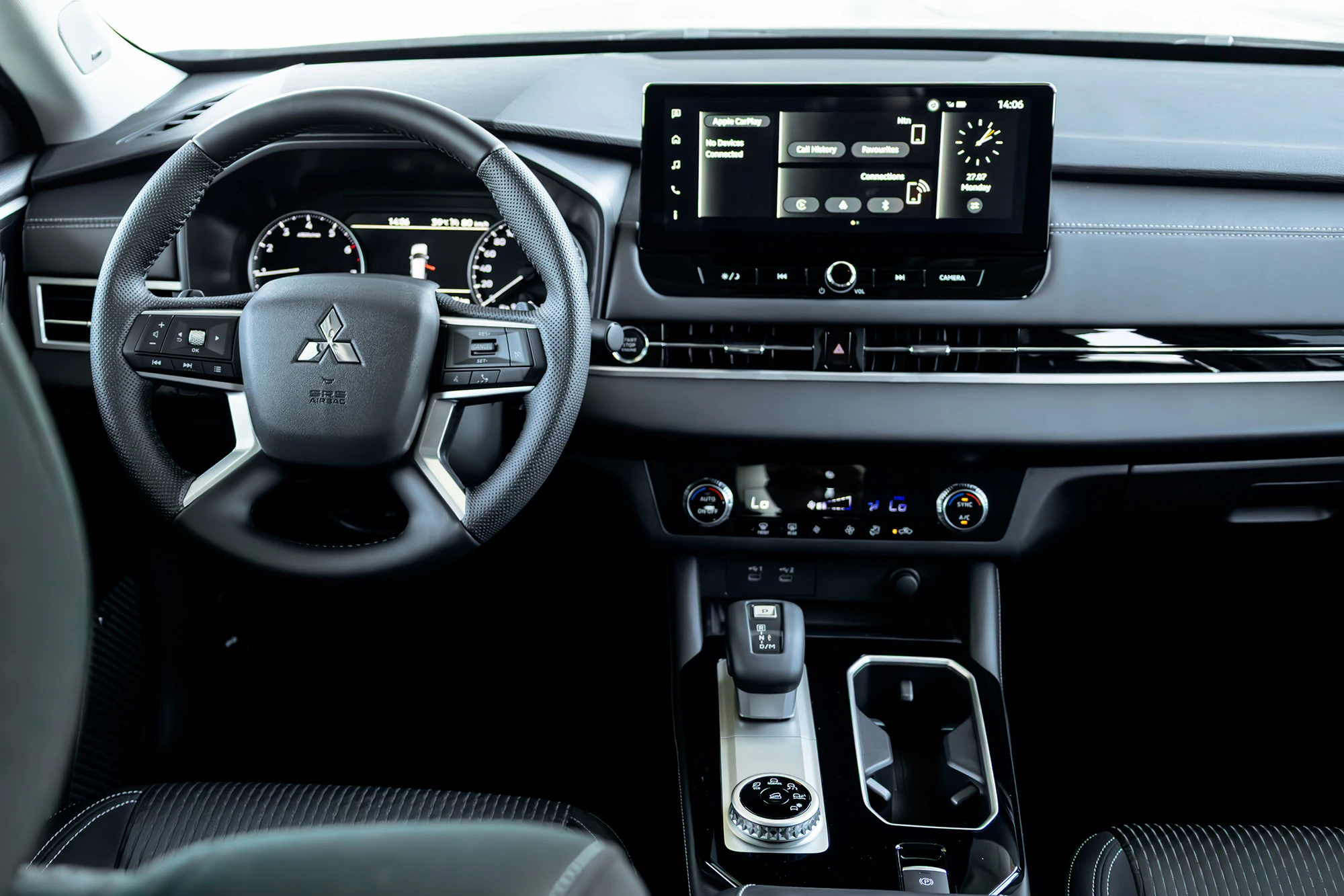Mitsubishi Outlander Black