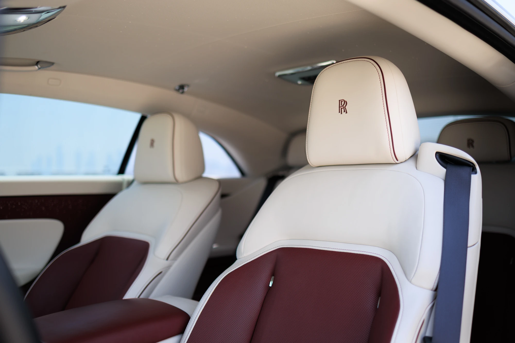 Rolls Royce Spectre sort kirsebær Rolls Royce Spectre sort kirsebær