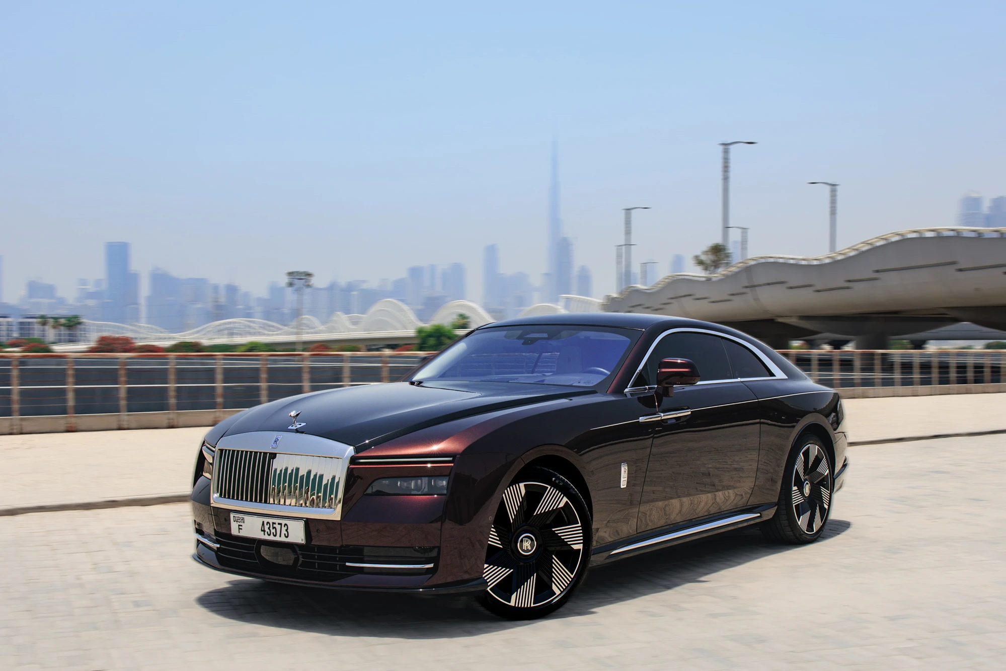 Rolls Royce Spectre sort kirsebær Rolls Royce Spectre sort kirsebær