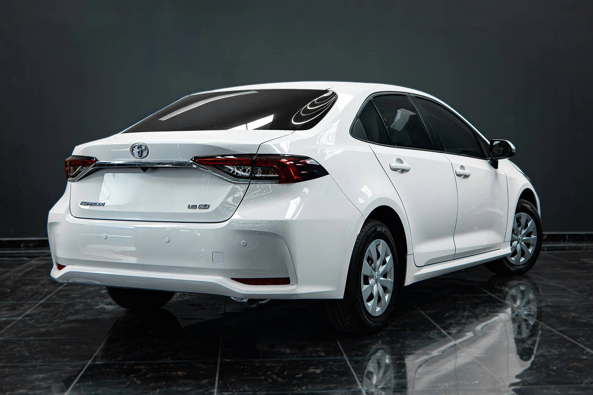 Toyota Corolla לבן