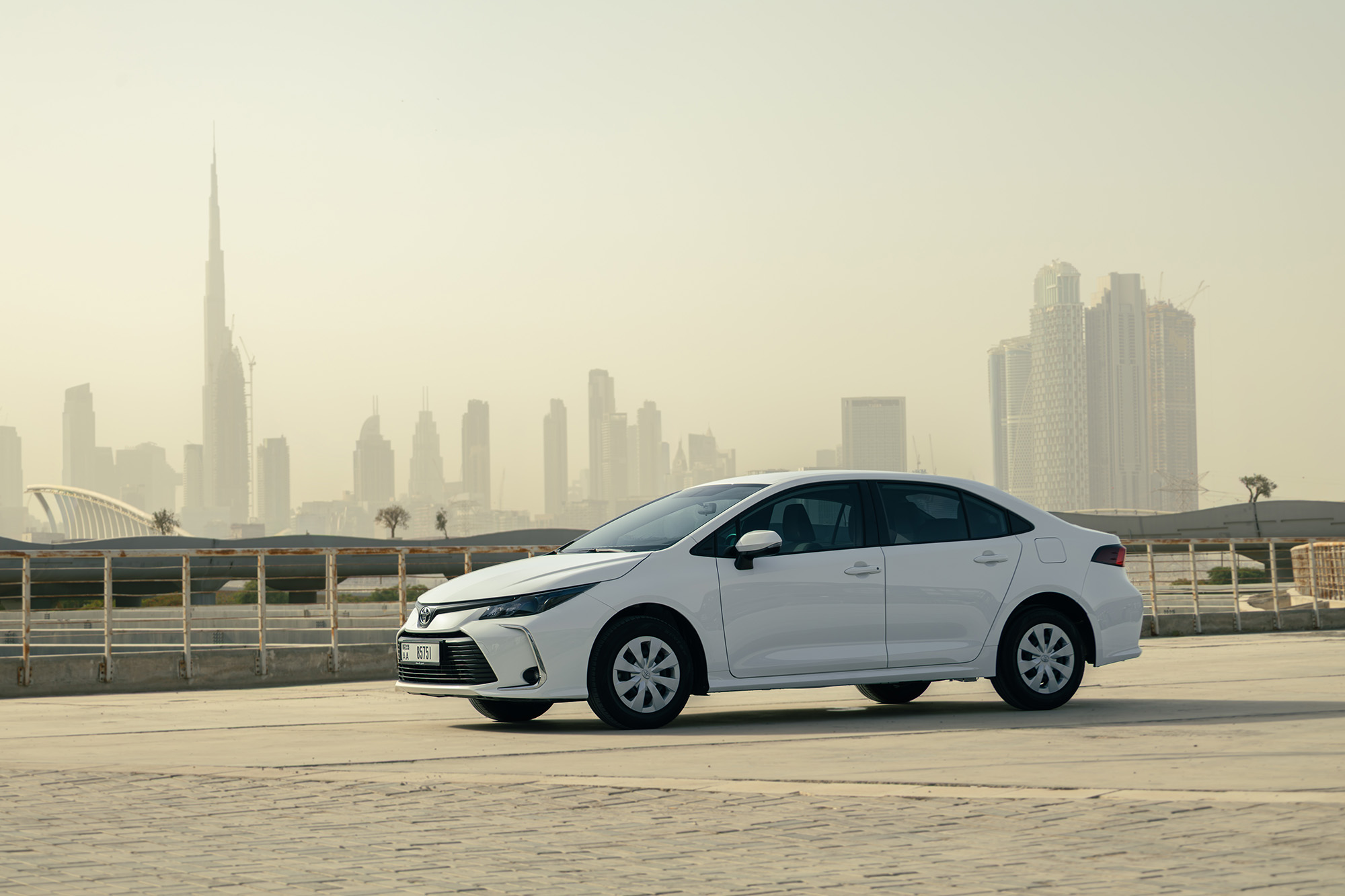 Toyota Corolla לבן