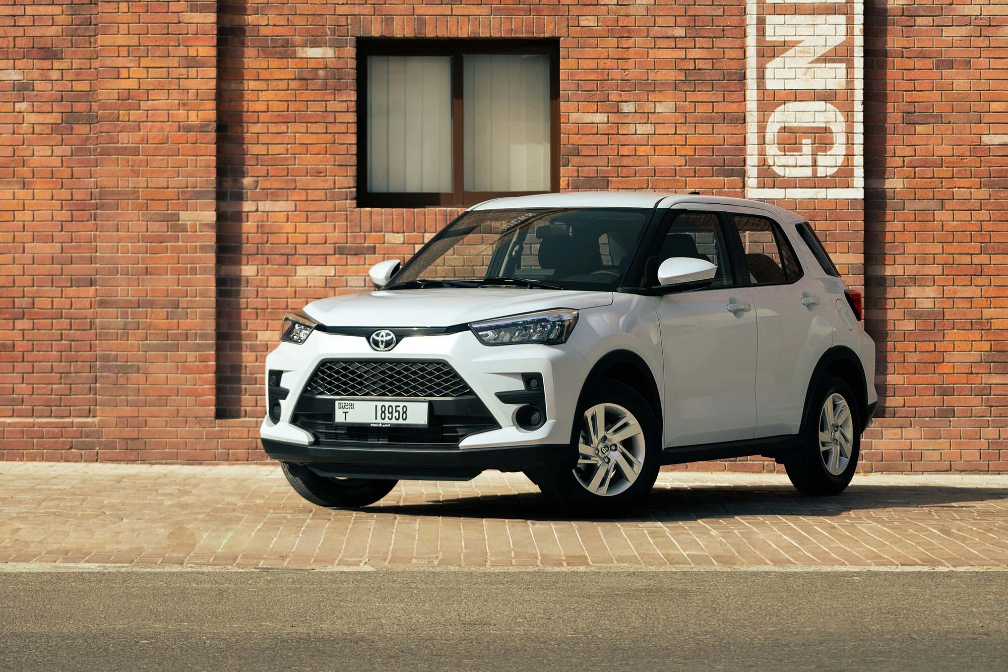 Toyota Raize Vit Pärla