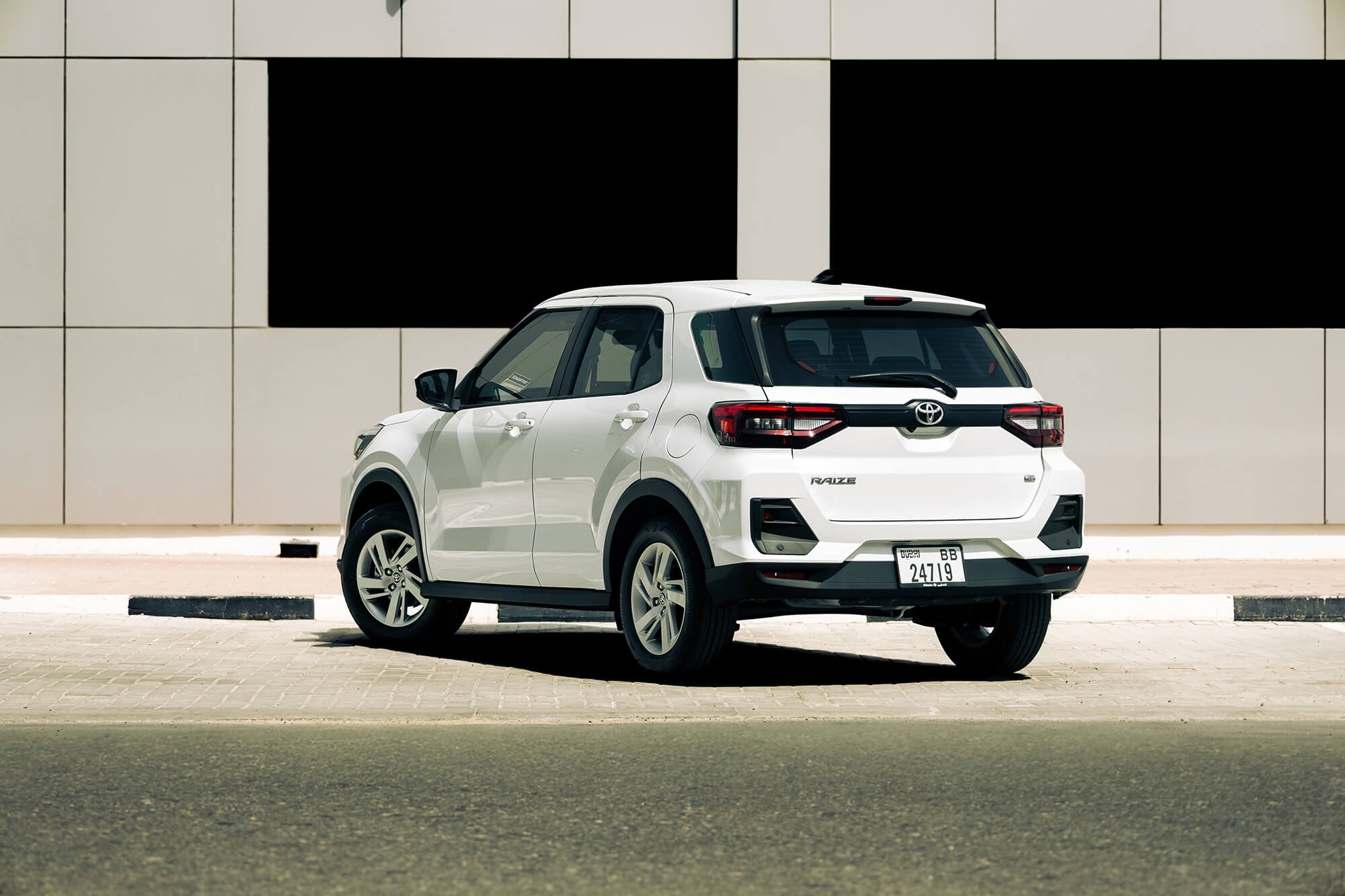 Toyota 雷兹白珍珠