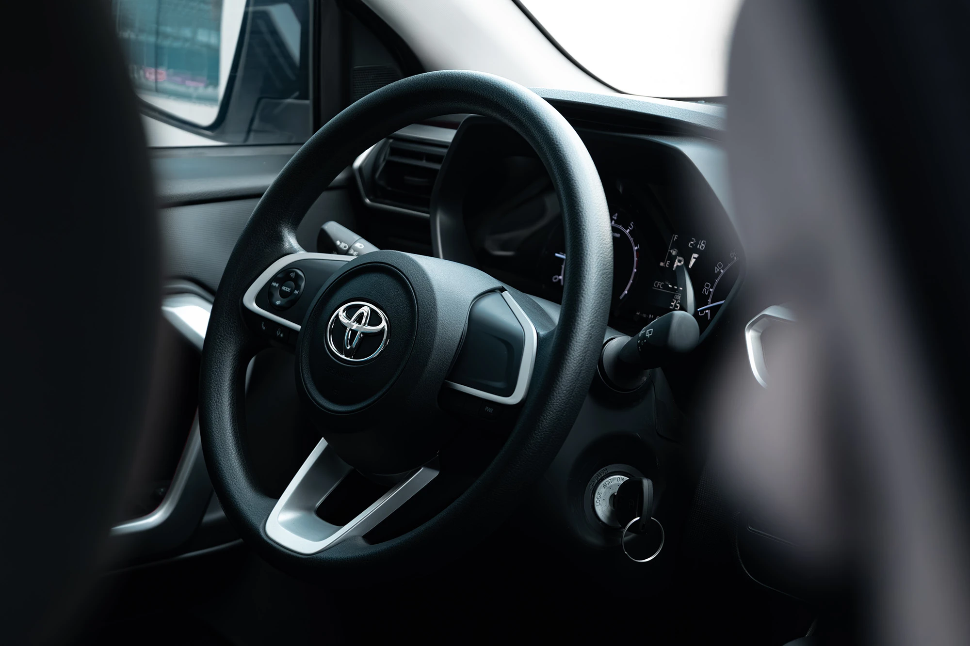 Toyota Raize Weiß Perle