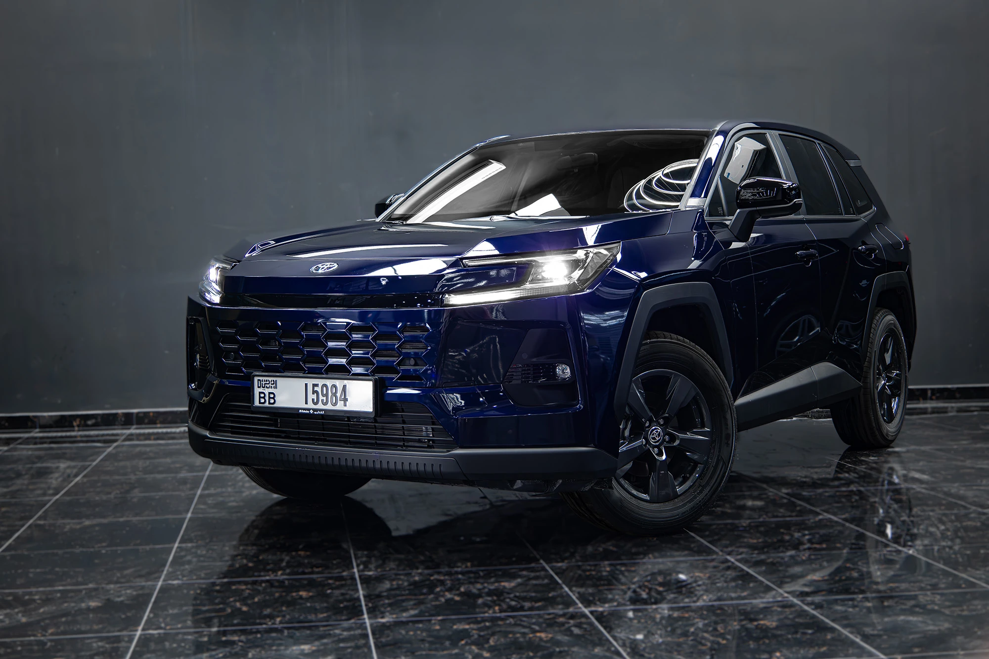 Toyota RAV4 Yeni Nesil Koyu Mavi
