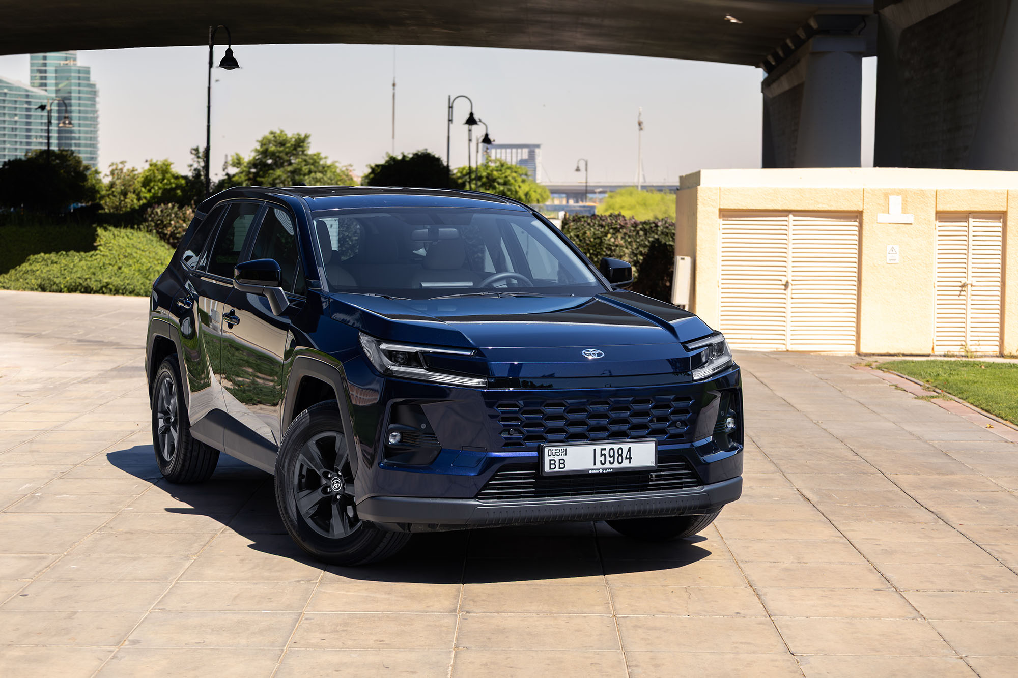 Toyota RAV4 דור חדש, כחול כהה Toyota RAV4 דור חדש, כחול כהה