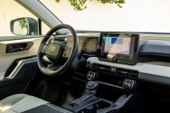 Toyota RAV4 דור חדש, כחול כהה Toyota RAV4 דור חדש, כחול כהה
